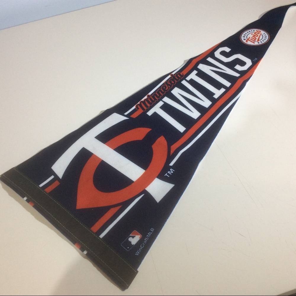 MLB Minnesota Twins Baseball Team Flag Blue Triangular Fabric Felt Logo Pennant